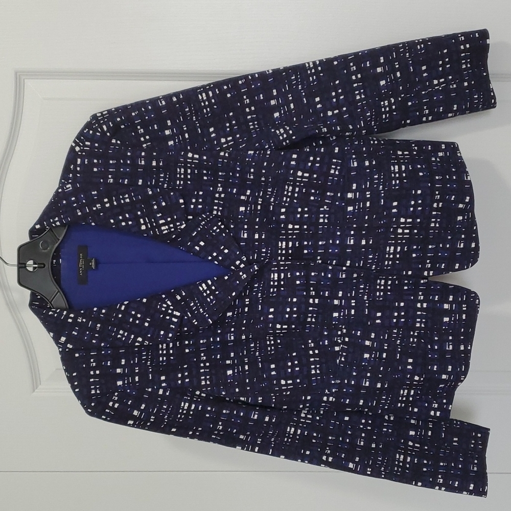 Ann Taylor Print Blazer-Blue, Black & White- Size 6